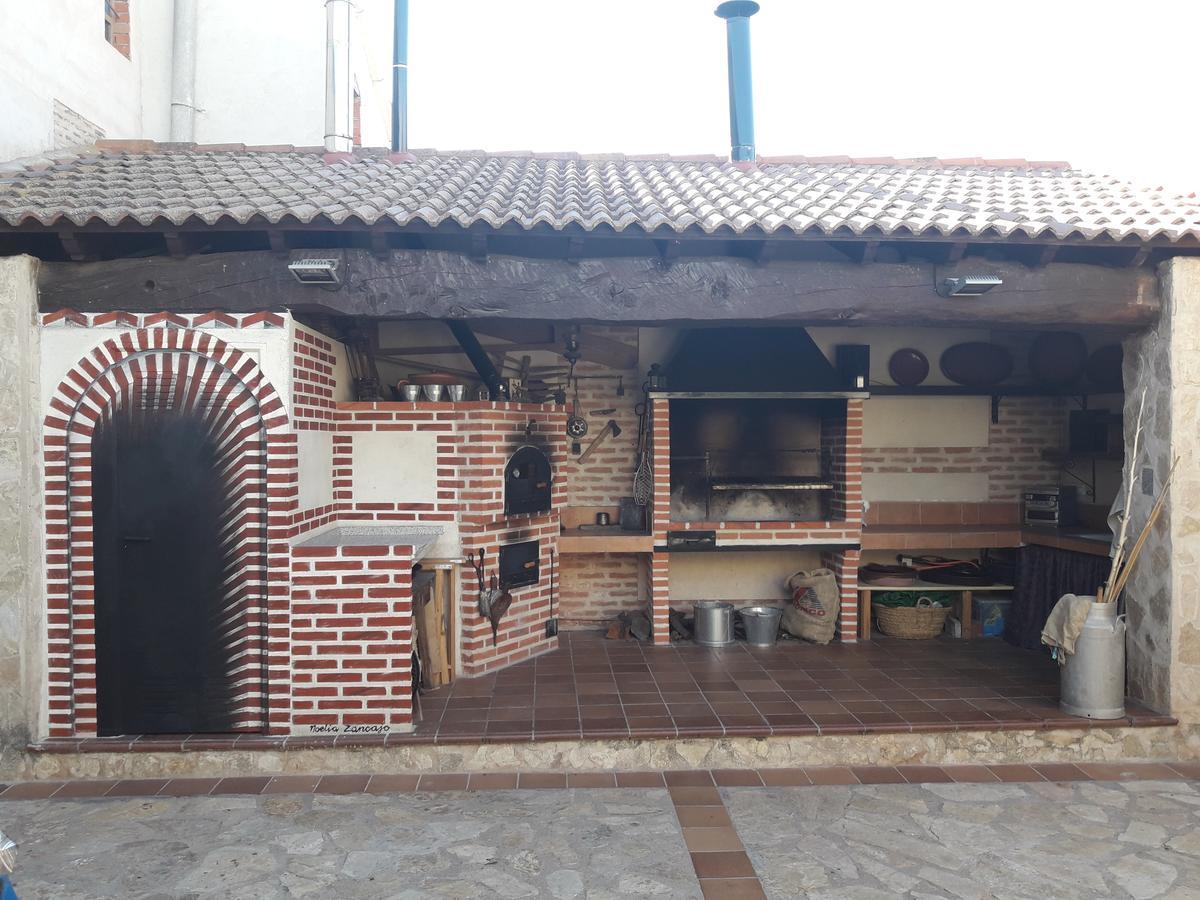 Casa Rural La Casa De Las Manuelas Horcajo de las Torres Eksteriør bilde