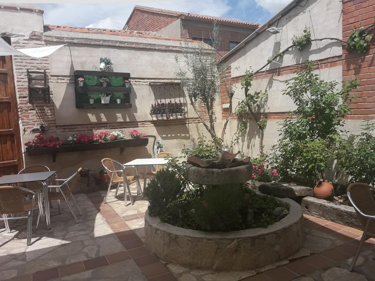 Casa Rural La Casa De Las Manuelas Horcajo de las Torres Eksteriør bilde