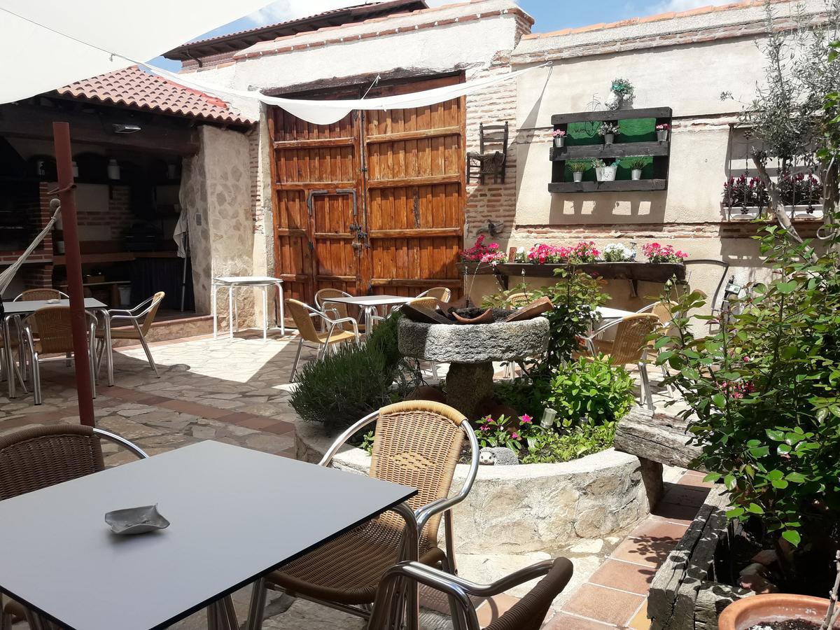 Casa Rural La Casa De Las Manuelas Horcajo de las Torres Eksteriør bilde